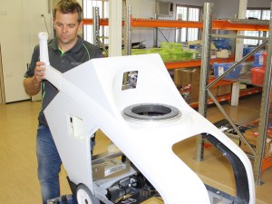 SA company develops new bomb-detecting robots article image