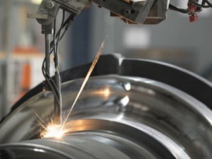 Australian surface engineering company ships first laser to China article image