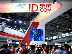 China e-commerce giant seeks 100 Aussie data experts article image