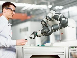 World first collaboration to improve cobot safety and efficiency article image