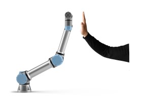 Universal Robots launches ‘ground-breaking’ e-Series cobots article image