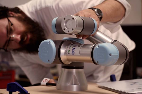 Would you let a robot give you a tattoo_Noel Drew_Tattoo
