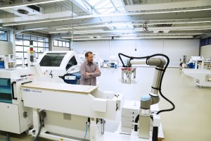 Universal Robots’ popular UR10e cobot gets a 25% payload boost article image